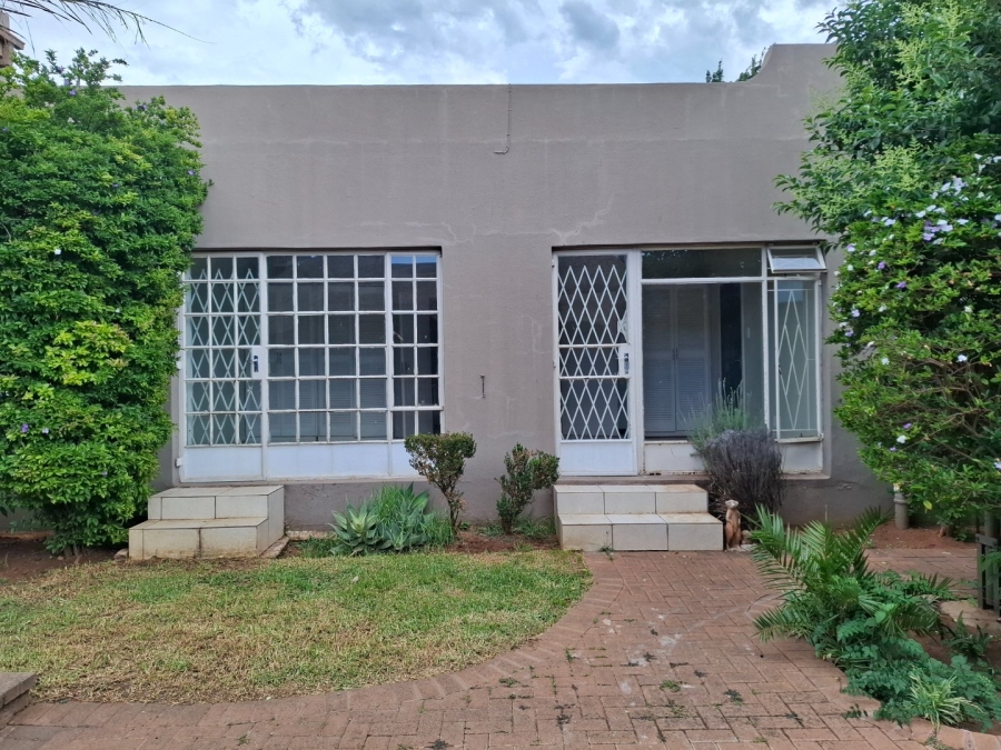 5 Bedroom Property for Sale in Fichardt Park Free State